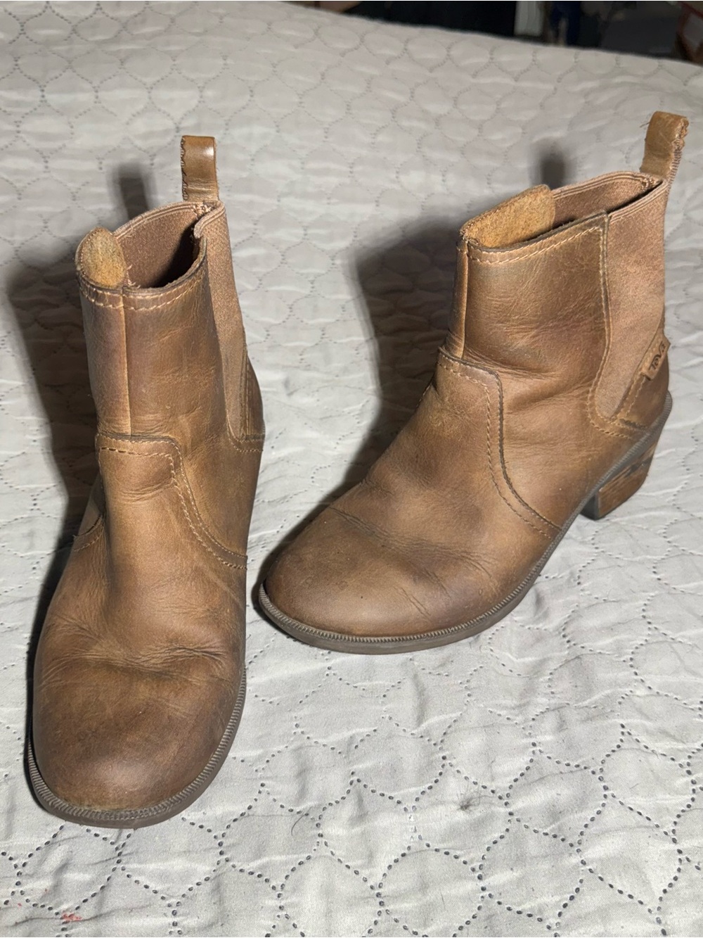 TEVA Anaya Waterproof Chelsea Ankle Boots Brown Leather Size 6 Western Outdoor